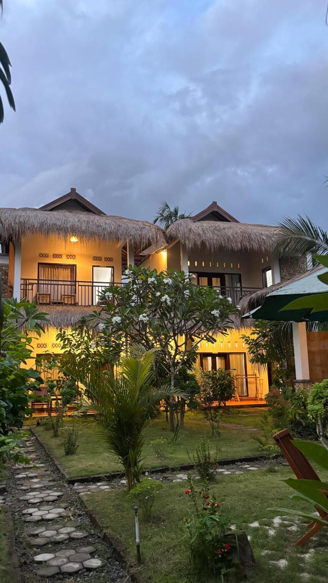 赛文的住宿加早餐旅馆 Kuta  外观 照片